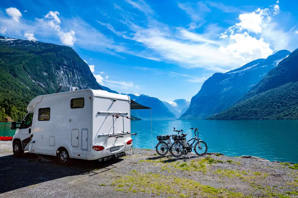 Groux Garage - camping-car et voiture - Camping car Suisse